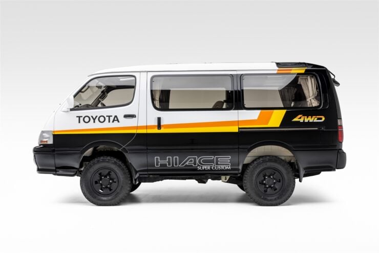 Toyota HiAce 4x4 Van 11