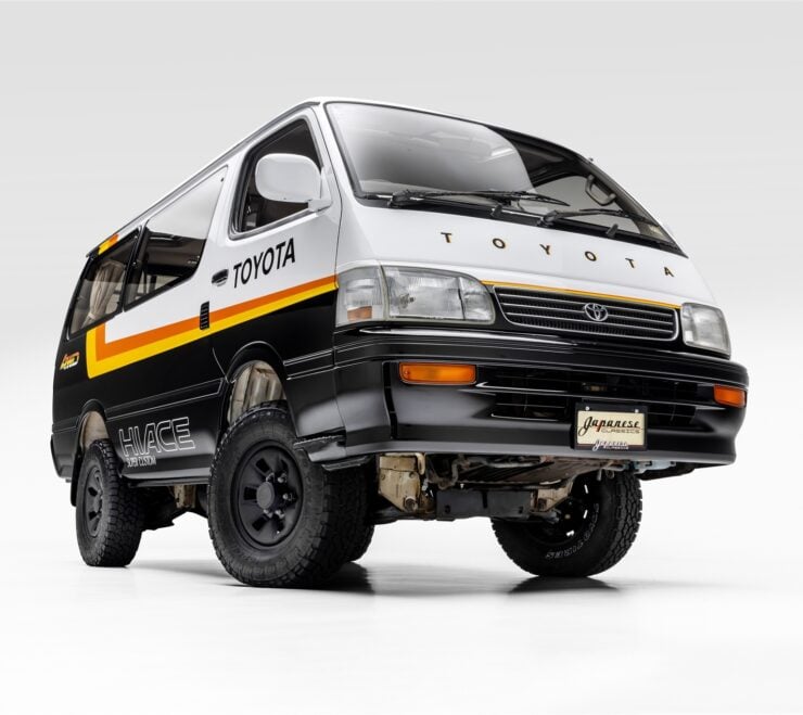 Toyota HiAce 4x4 Van 6