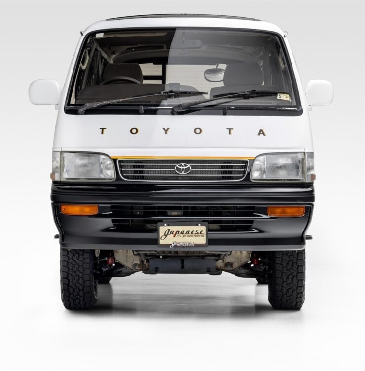 Toyota HiAce 4x4 Van 8