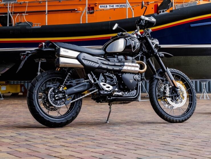 Triumph Scrambler 1200 Bond Edition 3