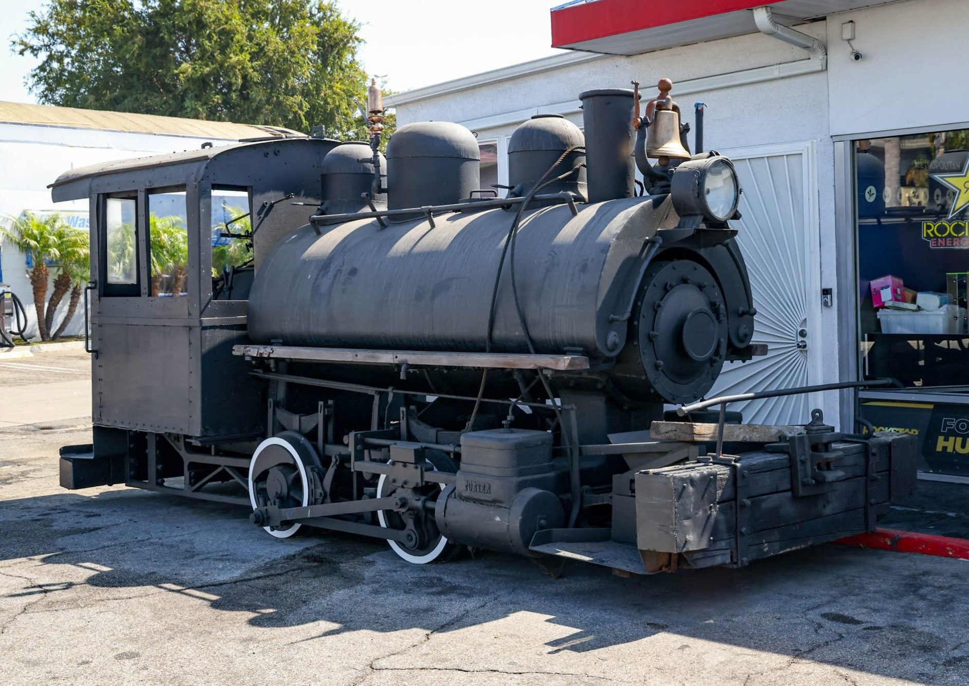 For Sale: A 1946 H.K. Porter Company 0-4-0 Steam Locomotive