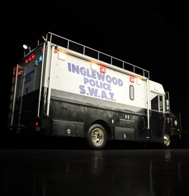 Police SWAT Van 1