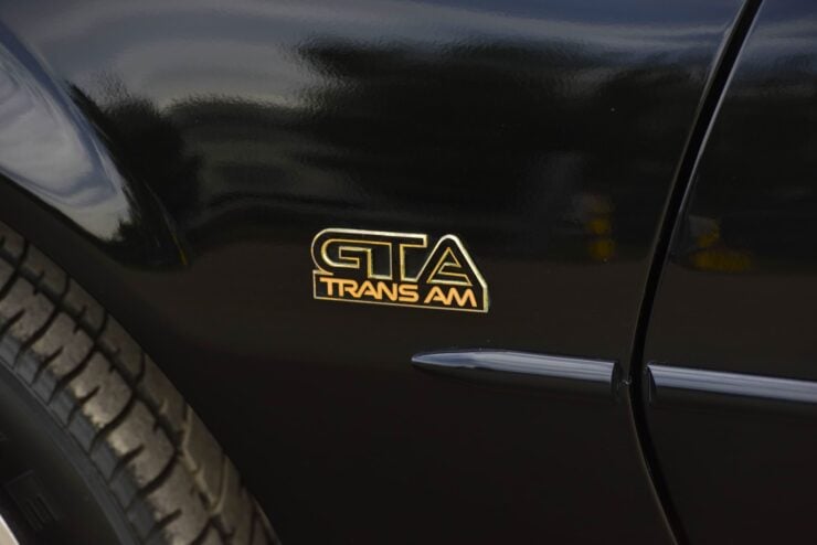 Pontiac Trans Am GTA 15