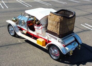 Rolls-Royce Hot Air Balloon Car 1