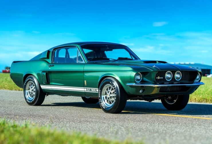 Shelby GT350 2