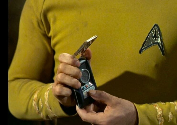 Star Trek Communicator 15