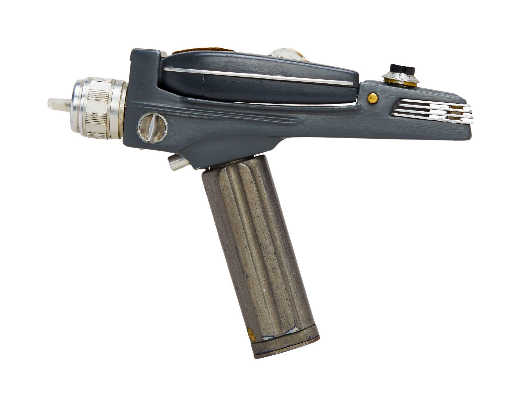 その他 STAR TREK U.S.S. L-PLATED PHASER For Sale: A William Shatner 