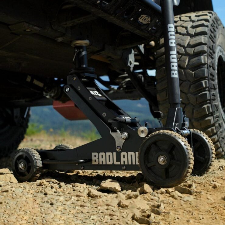 Badland 3 Ton Off-Road Jack 2