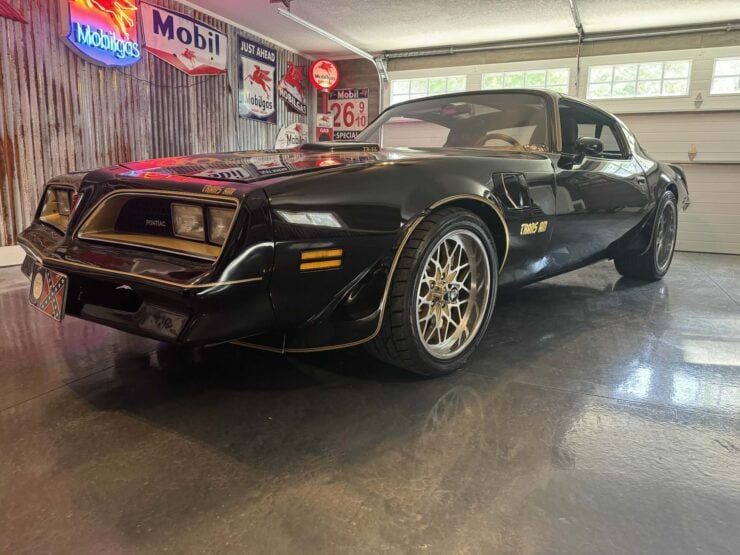 Burt Reynolds Pontiac Firebird Trans Am 19