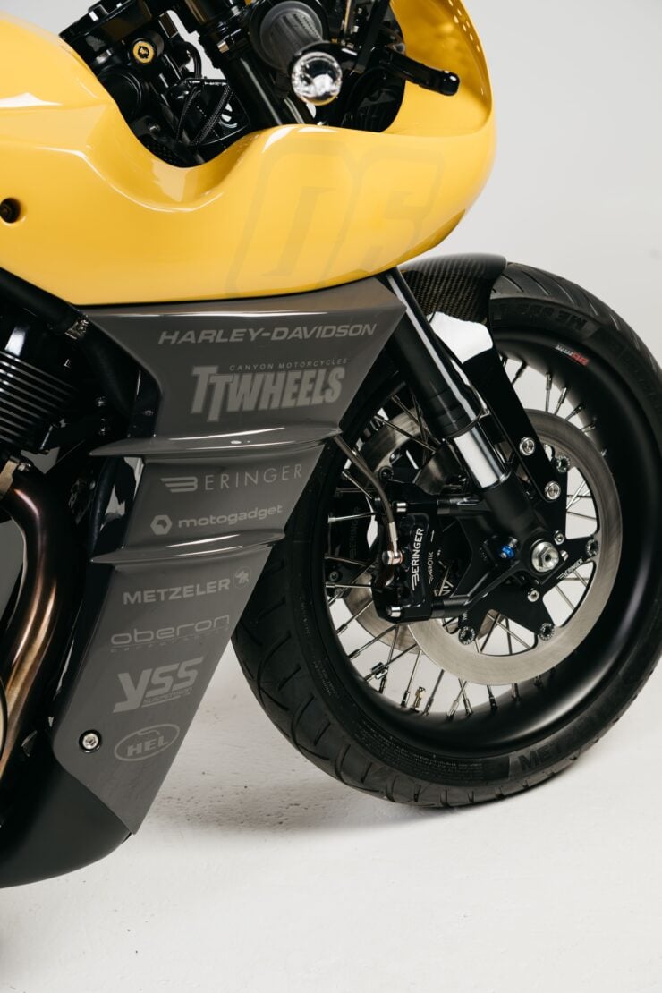 Donut Garage V-Rod Cafe Racer 14