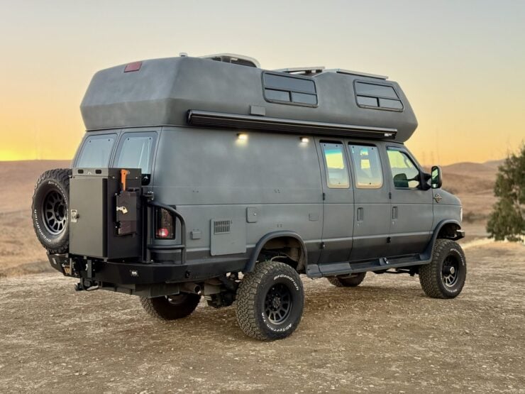 Ford E-350 Airstream B-190 Camper 4×4 5