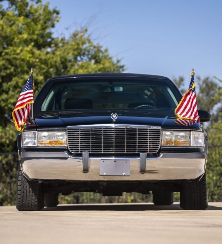 Cadillac Fleetwood Brougham Presidential Limousine 16