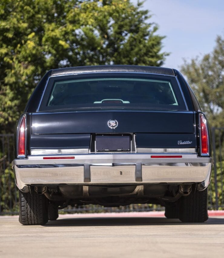 Cadillac Fleetwood Brougham Presidential Limousine 3