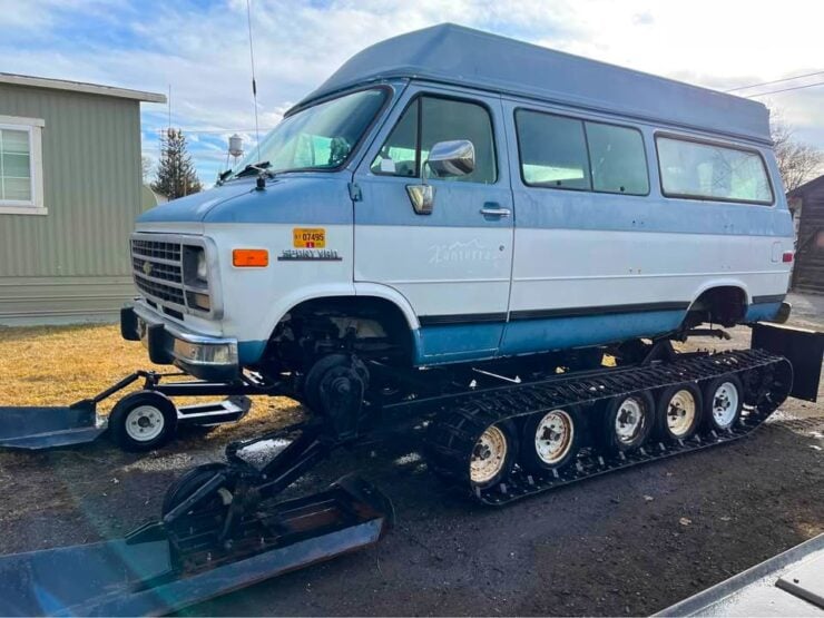 Chevrolet Van Bombardier Snowcat 1