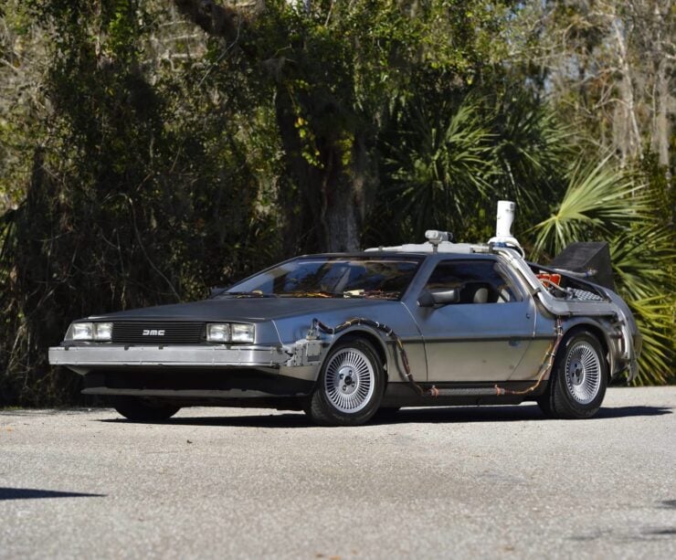 DeLorean DMC-12 Time Machine Back to the Future 10