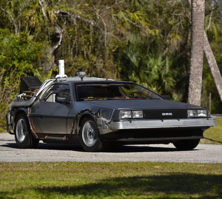 DeLorean DMC-12 Time Machine Back to the Future 26