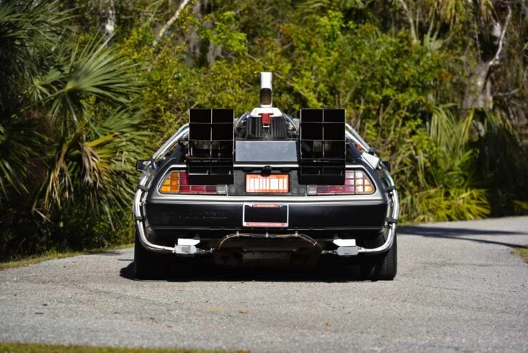 DeLorean DMC-12 Time Machine Back to the Future 6