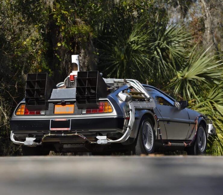 DeLorean DMC-12 Time Machine Back to the Future 9