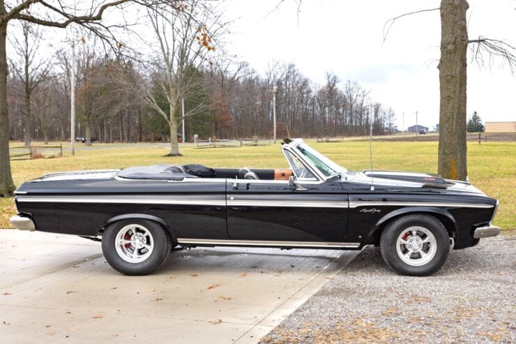 Plymouth Sport Fury 15