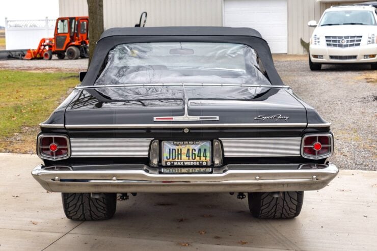 Plymouth Sport Fury 23