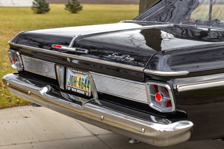 Plymouth Sport Fury 25