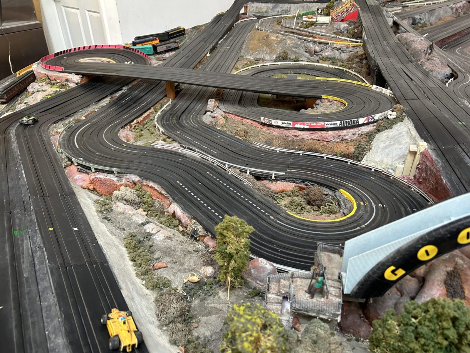 Rail Raceway Track A 16 Foot Wide Slot Car Raceway (And Model Railroad Track)
