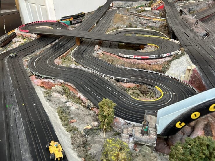 Slot Car Raceway And Model Railroad Track 18