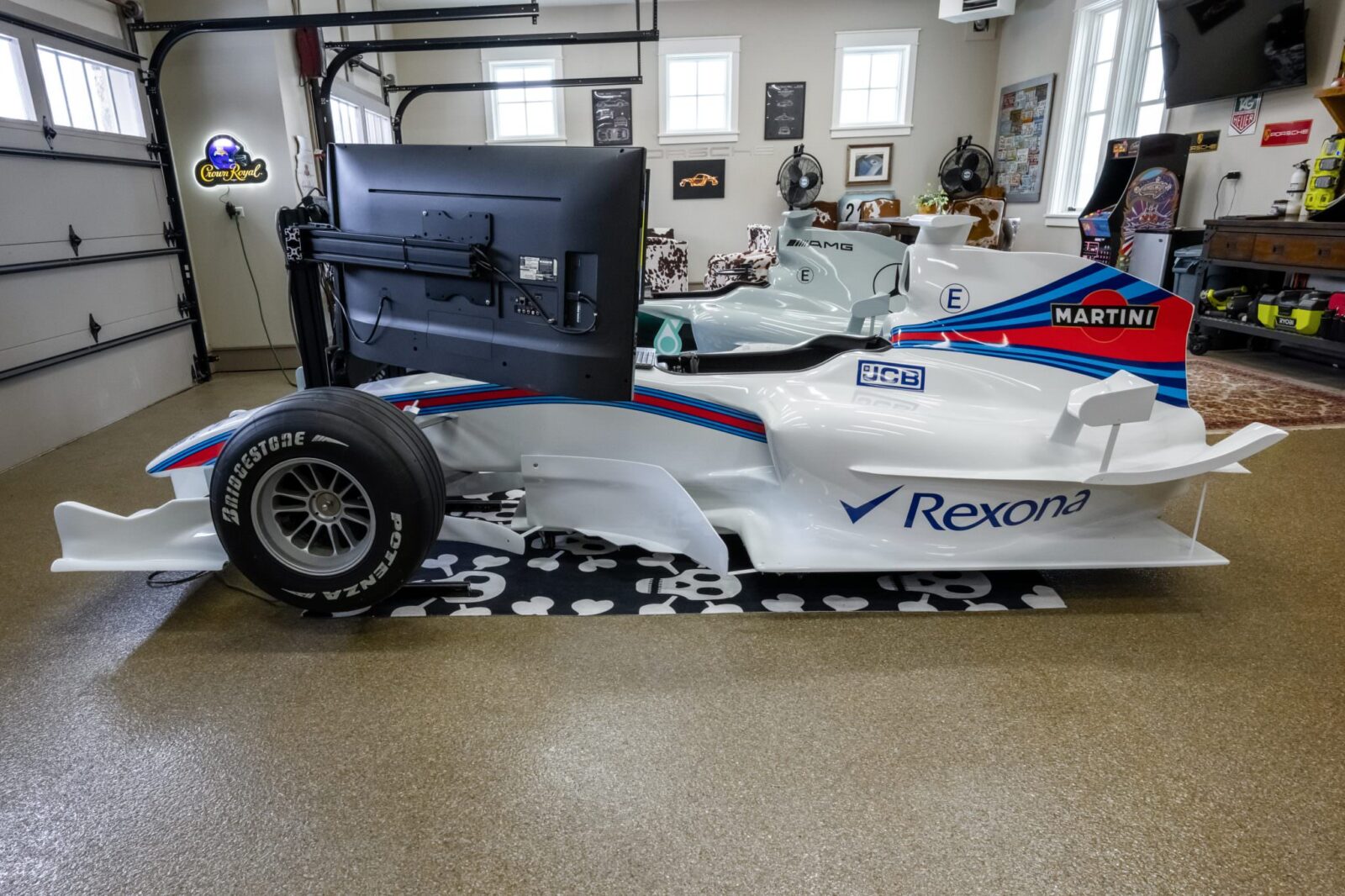 Williams Sim Racing Wheel For Sale: A Martini Williams-Style Formula 1 Simulator