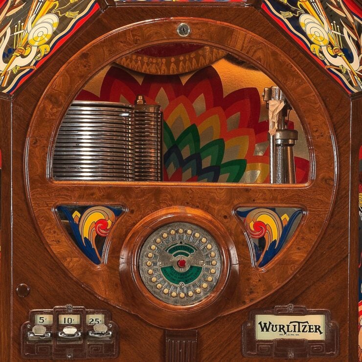 Wurlitzer Juke Box - The Victory Model 4