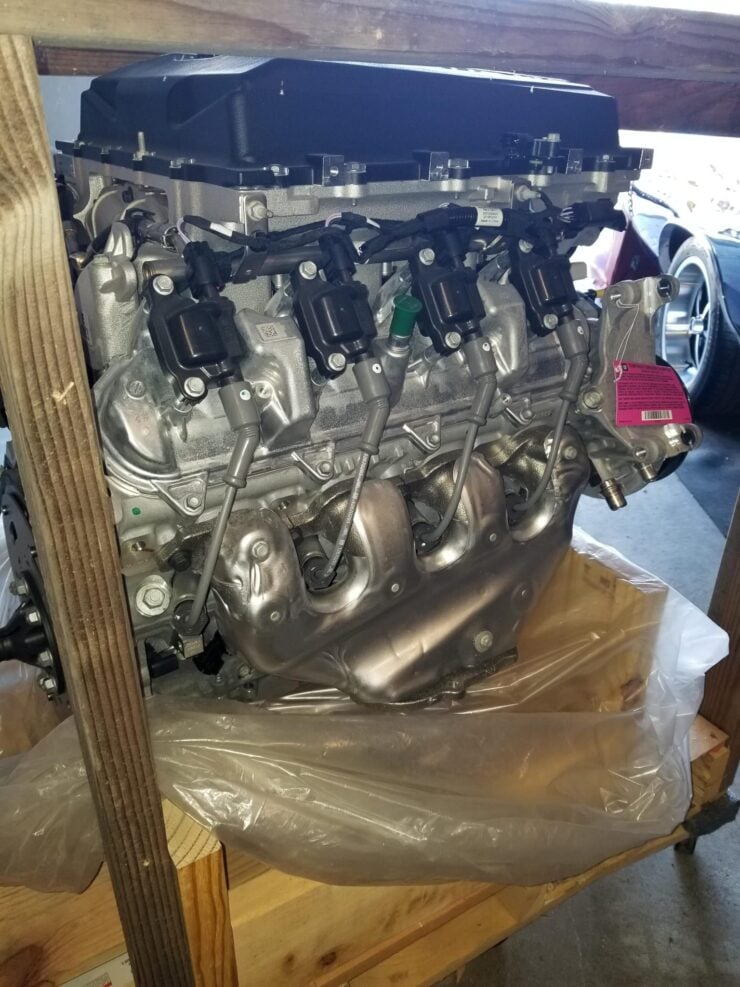 Chevrolet Performance LT5 Crate Engine 9