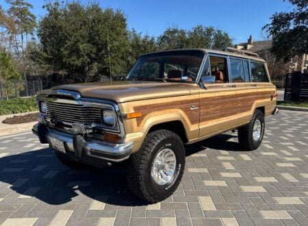 Jeep Grand Wagoneer