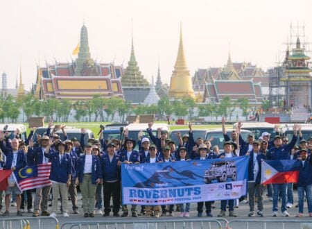 Sanam Luang, Bangkok – Rovernuts 2024. The iconic Land Rover convoy in front of one of Thailand’s most breathtaking landmarks - the Grand Palace