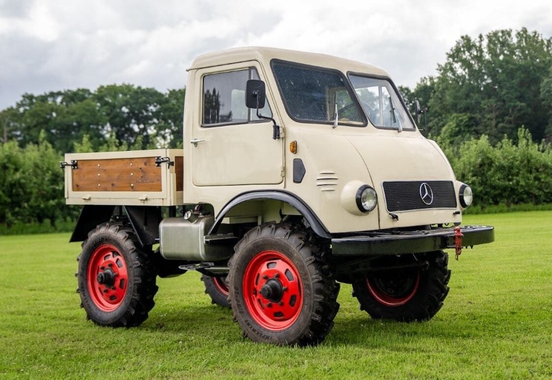 Unimog 401 Westfalia Frog-Eye 1