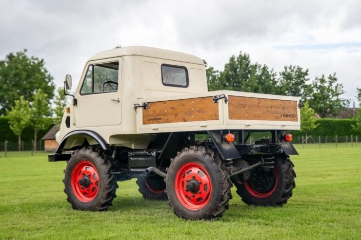 Unimog 401 Westfalia Frog-Eye 3