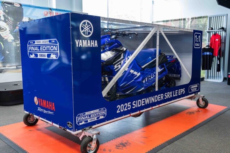 Yamaha Sidewinder SRX Snowmobile 1