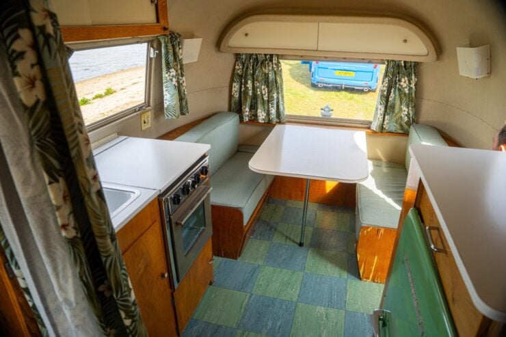 Airstream Safari 22 12