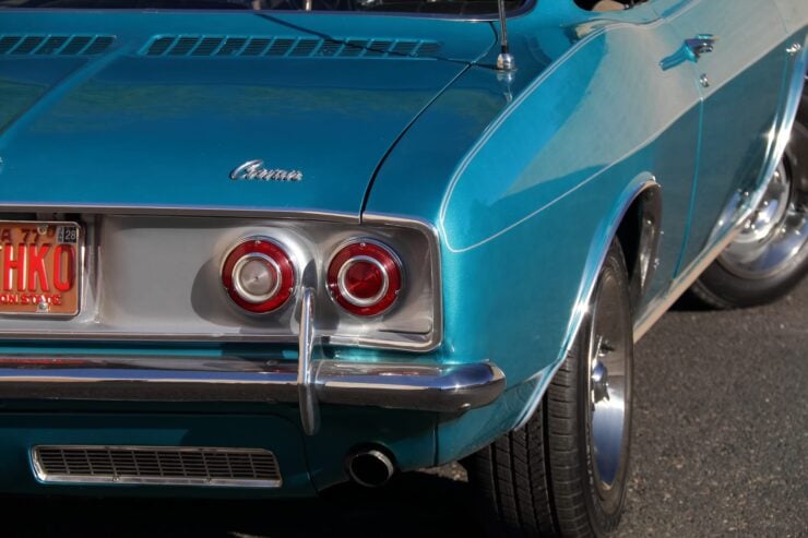 Chevrolet Corvair Corsa Turbo 22