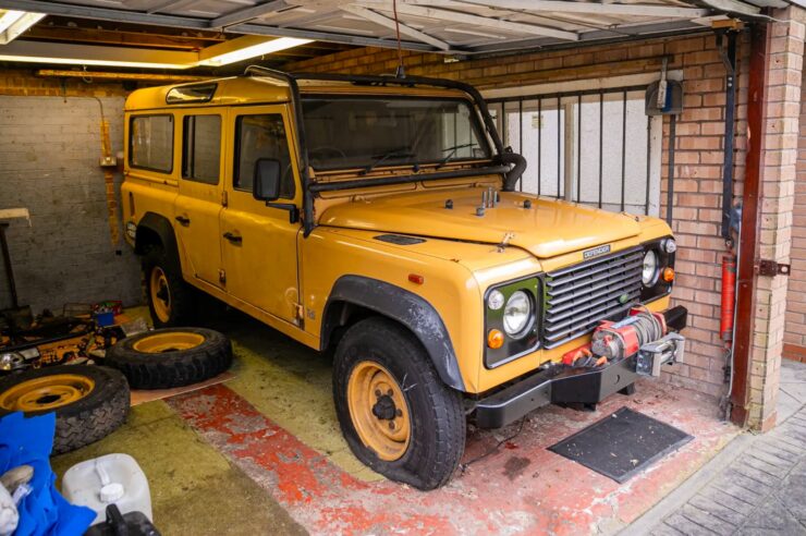 Land Rover Defender Camel Trophy 10