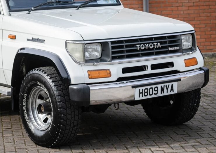 Toyota Land Cruiser VX Turbo 70 Series 3