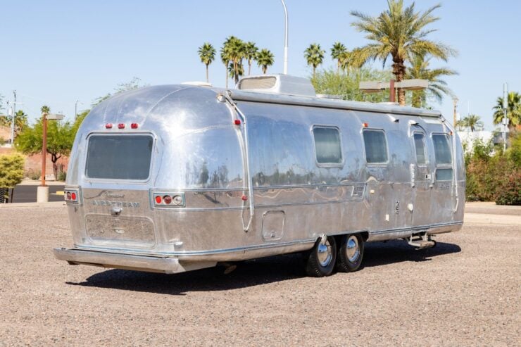 Airstream International Land Yacht Sovereign 13