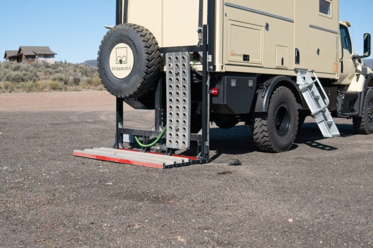 Bliss Mobil Overlander Camper 10
