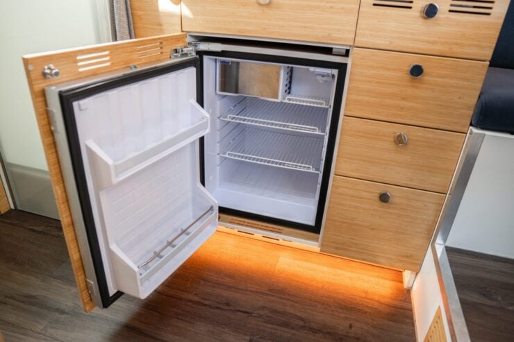 Bliss Mobil Overlander Camper 13
