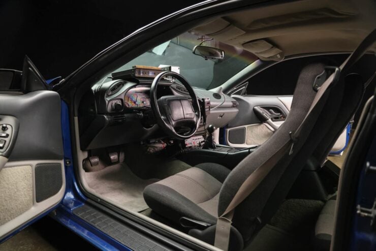 Chevrolet Camaro B4C Special Service Package 27