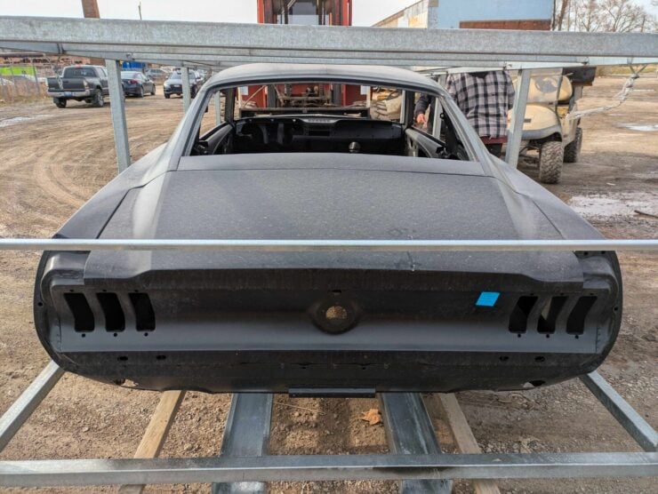 Dynacorn Ford Mustang Body Shell 6