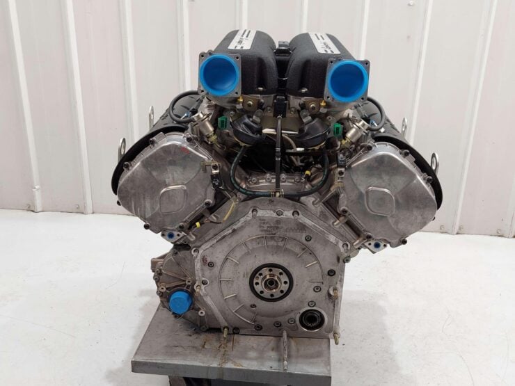 Lamborghini V10 6