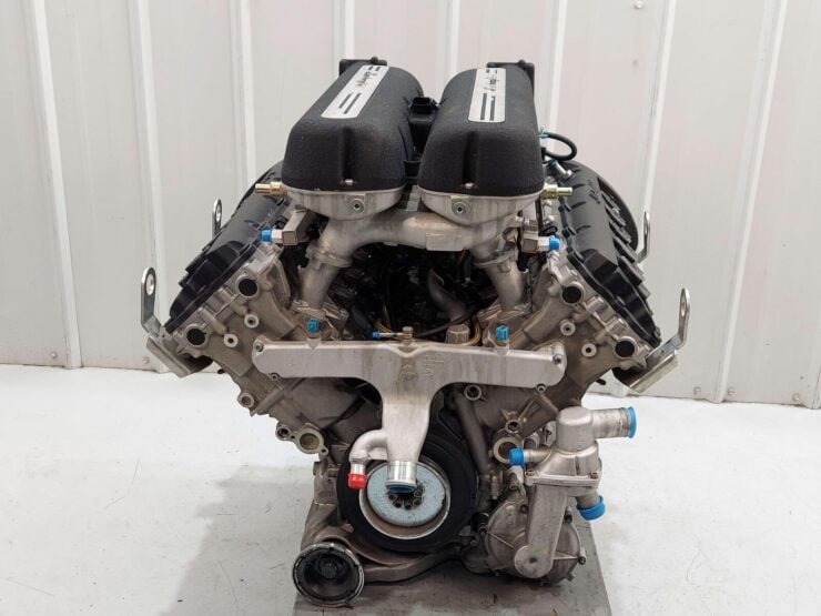 Lamborghini V10 7