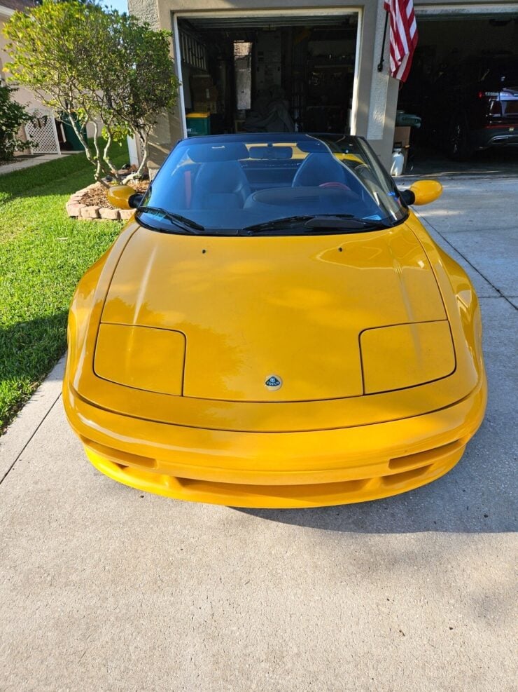 Lotus Elan M100 1