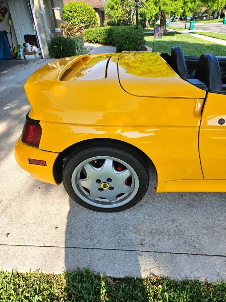 Lotus Elan M100 8