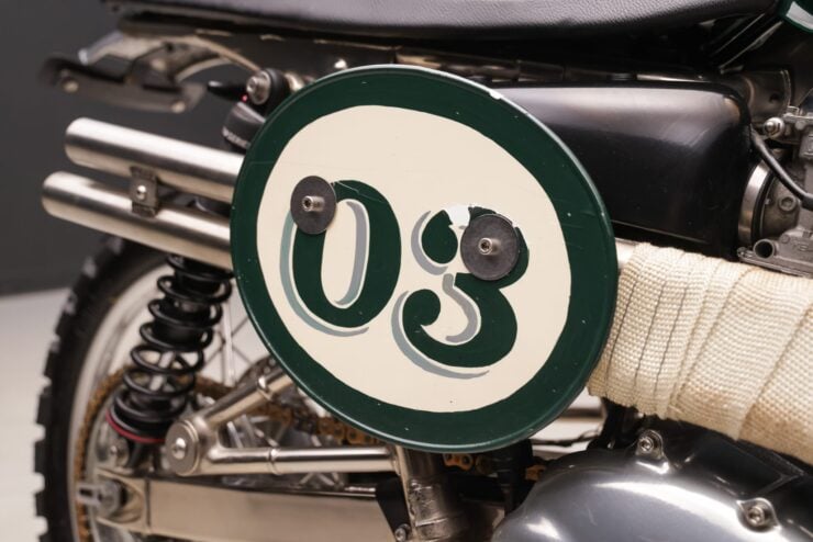 Triumph Bonneville T100 Scrambler 14