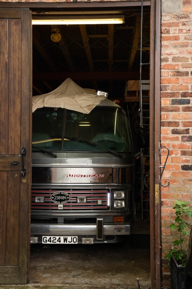 Airstream 350 LE Motorhome 6